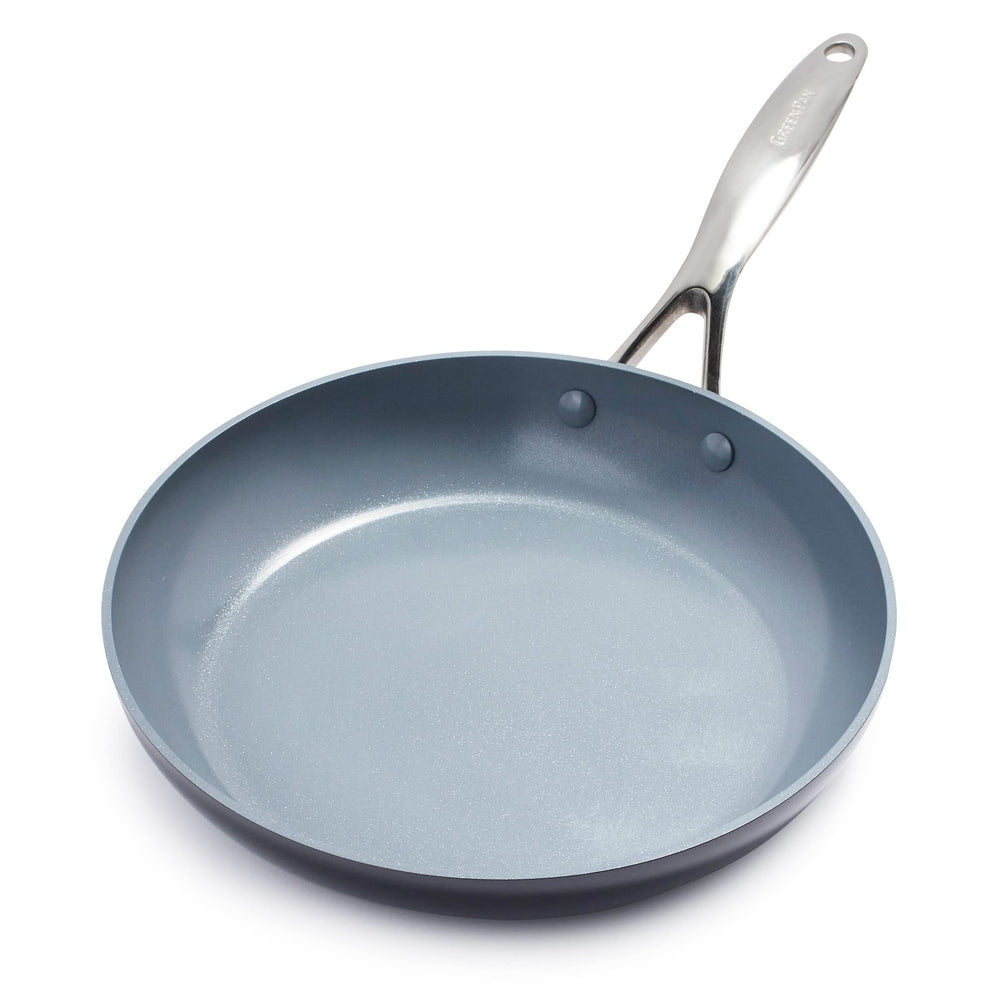 GreenPan vue avant de la poêle 12" montrant la cuisson uniforme