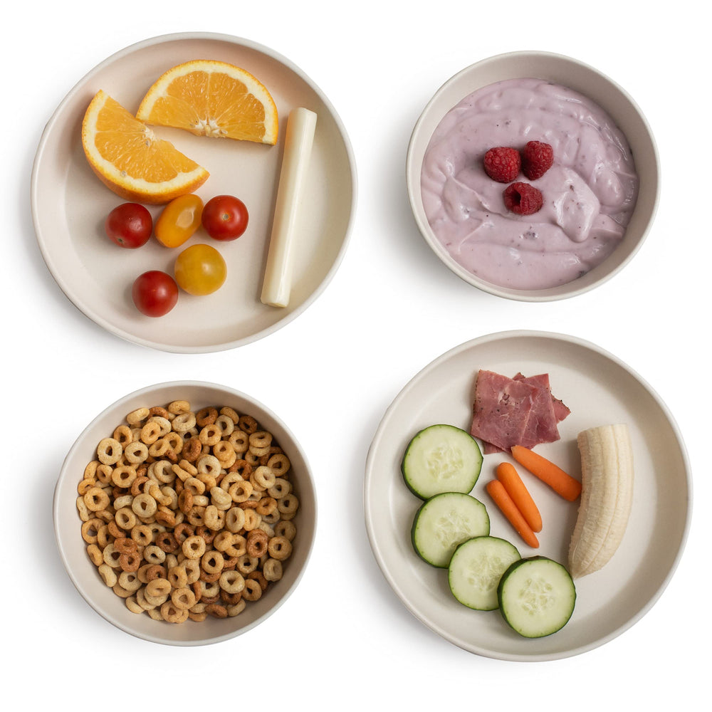Grow Forward enfant utilisant set Arctic, facilite l’autonomie aux repas