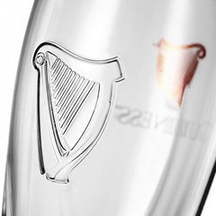 Guinness gros plan sur le logo, finition nette et durable