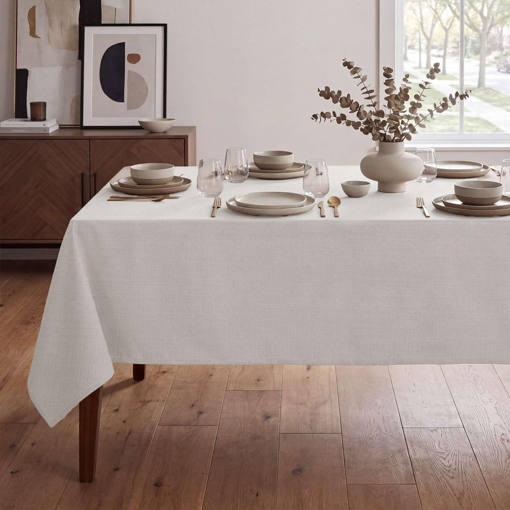 H.VERSAILTEX nappe en situation repas familier améliore décor