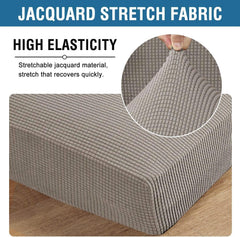 H.VERSAILTEX housse en train d'être posée sur coussin en cuir, protection anti-glissement