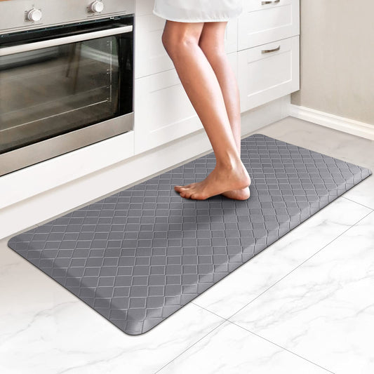 HappyTrends vue de face du tapis gris montrant sa taille et confort