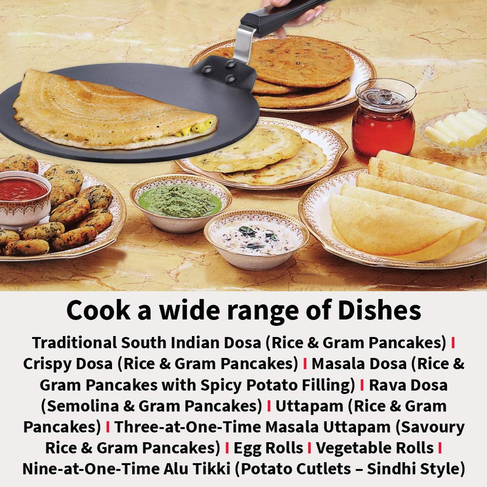 HAWKINS tava à côté d'une assiette pour comparaison d'échelle pratique