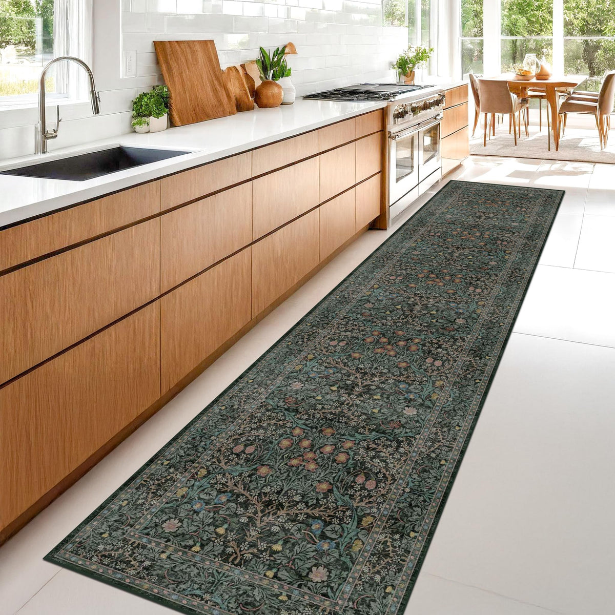Hazo Haus tapis face avant présentant motif botanique et attrait décoratif
