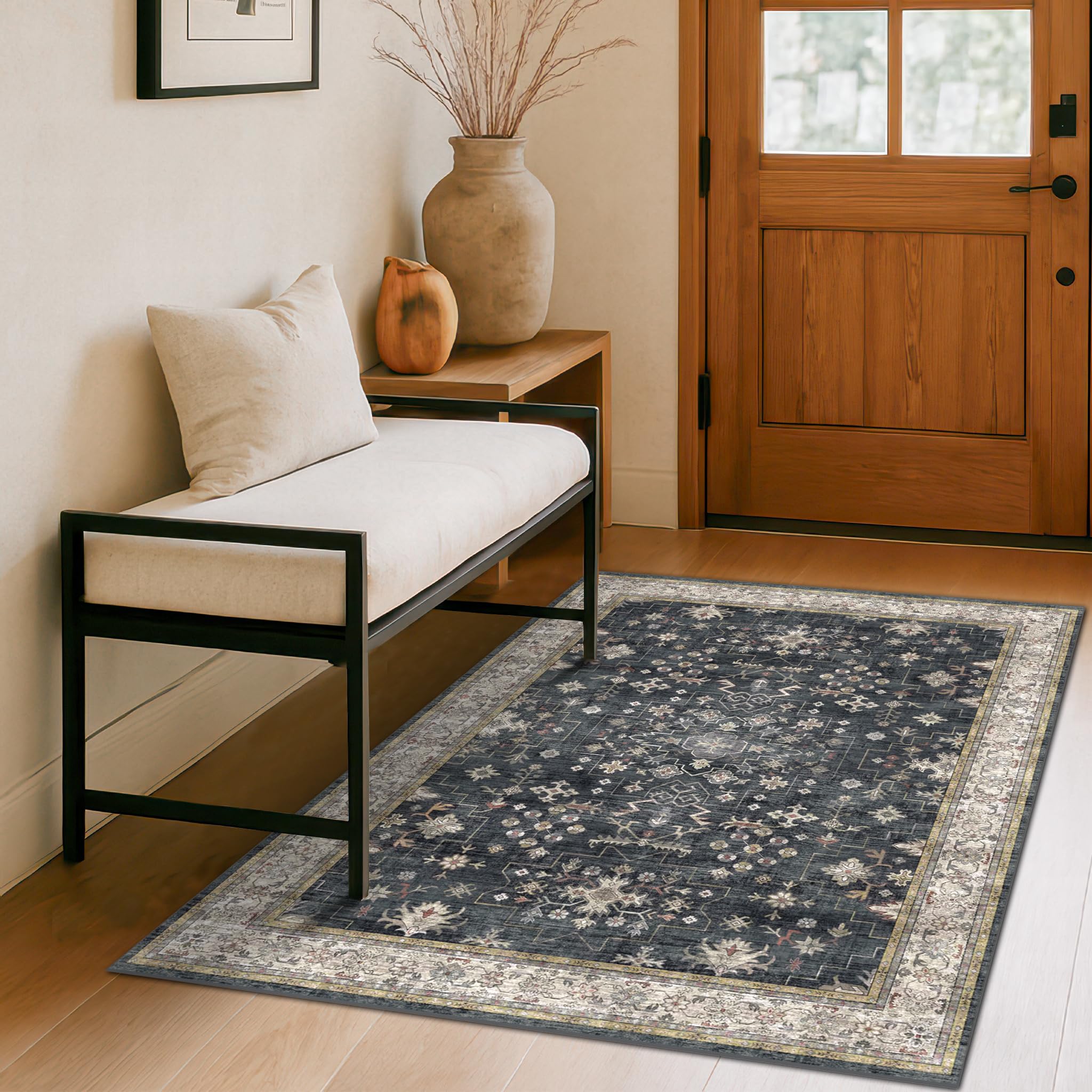 Hazo Haus tapis plié puis lissé après livraison pour montrer facilité d'installation