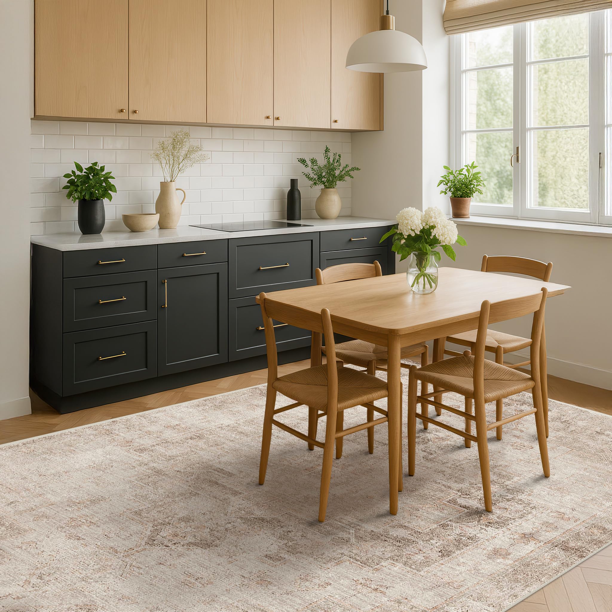 Hazo Haus zoom motif médaillon vieilli ajoutant charme et profondeur