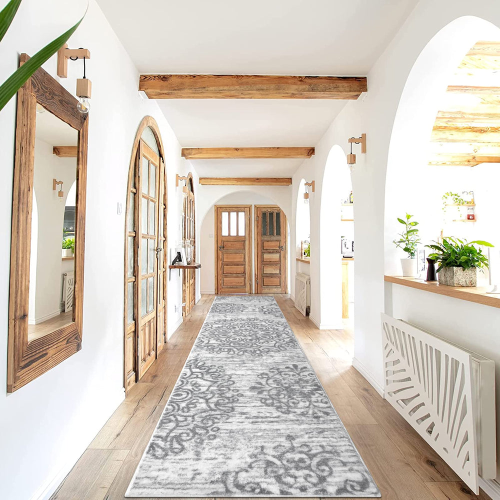 HEBE RUGS dans une entrée stylée montrant l’aspect accueillant et protecteur