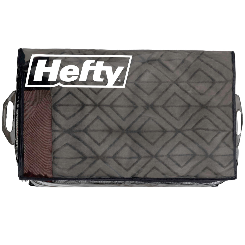 Hefty sac rempli d'une couette montrant grande capacité