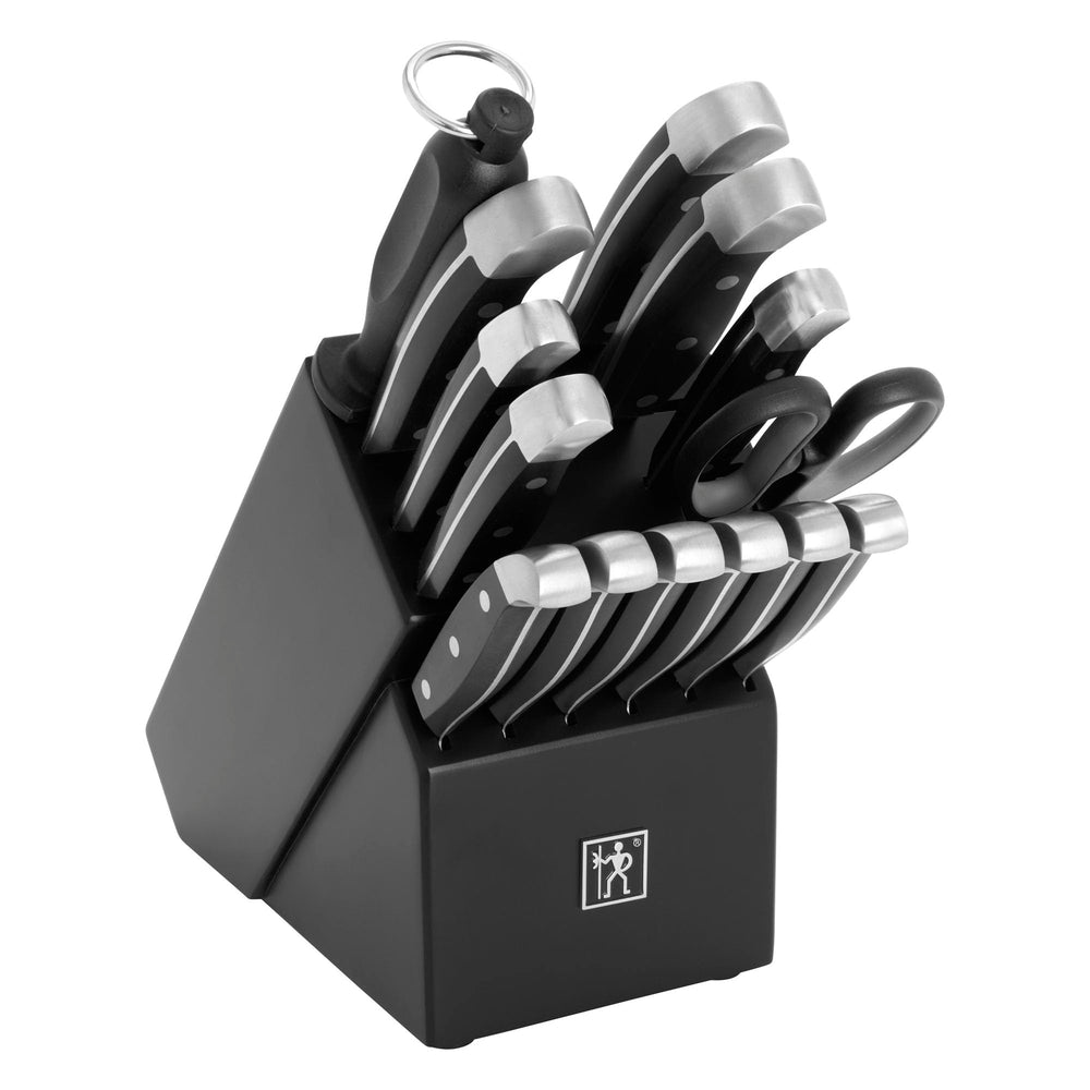 HENCKELS gros plan lame du couteau de chef, coupe précise et finition satinée