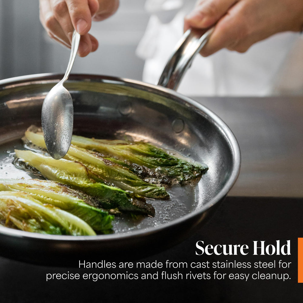 Hestan poêle dans four illustrant résistance haute température