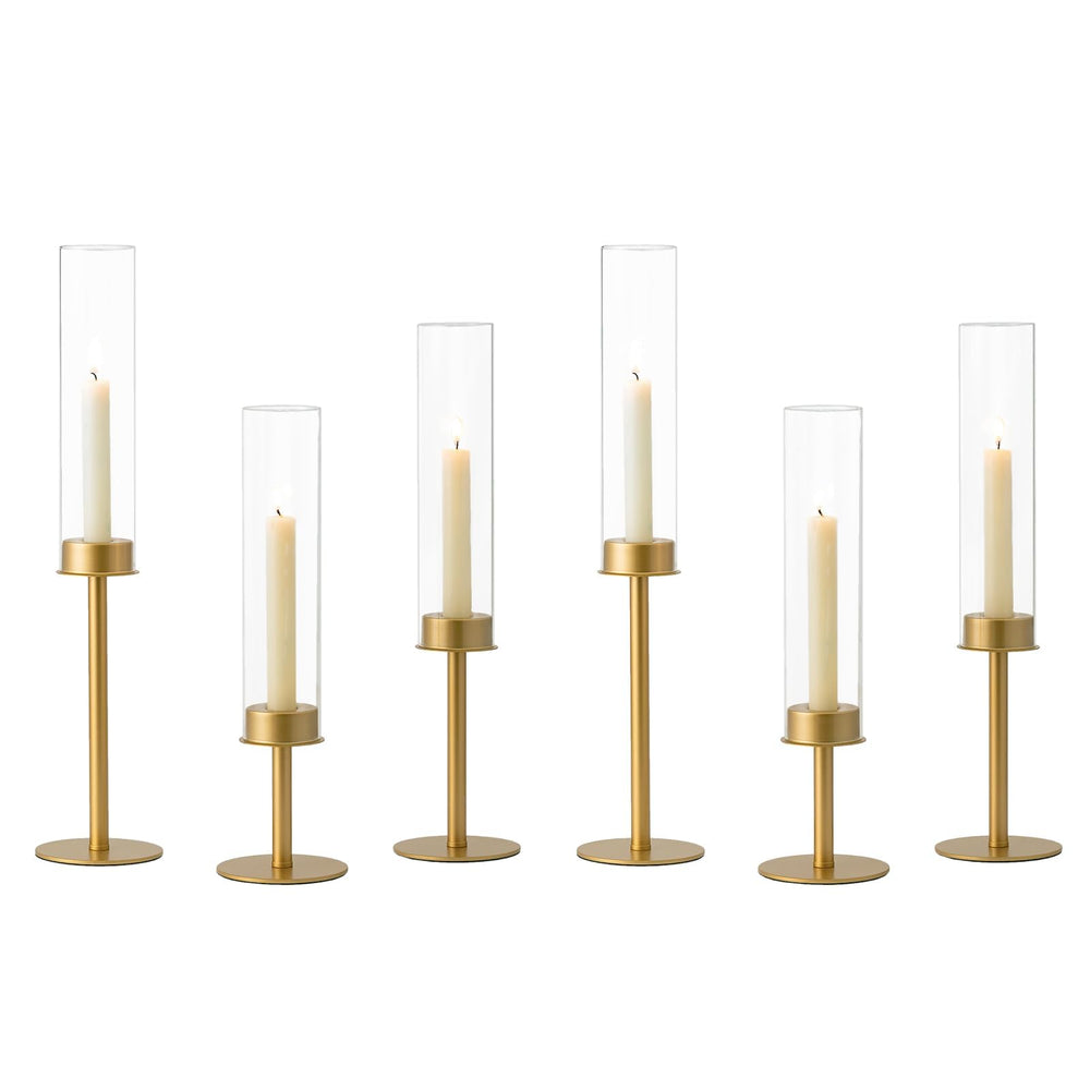 Hewory chandeliers ensemble face montrant design doré et élégance