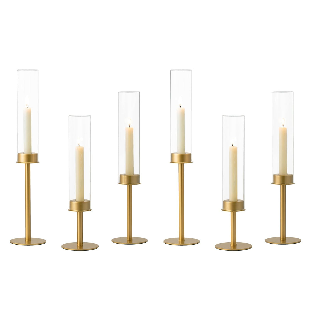 Hewory chandeliers ensemble face montrant design doré et élégance