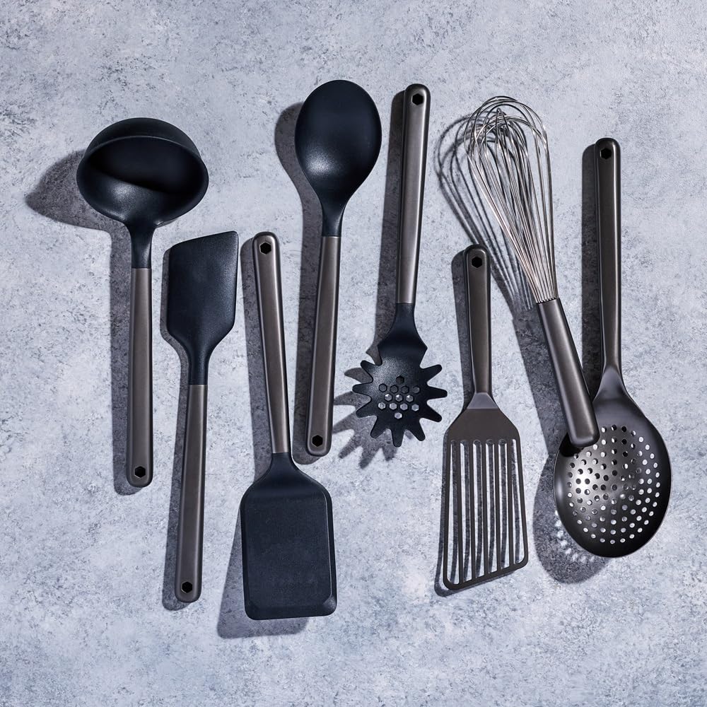 HexClad gros plan finition PVD gunmetal montrant résistance et style