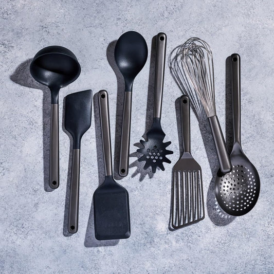 HexClad gros plan finition PVD gunmetal montrant résistance et style