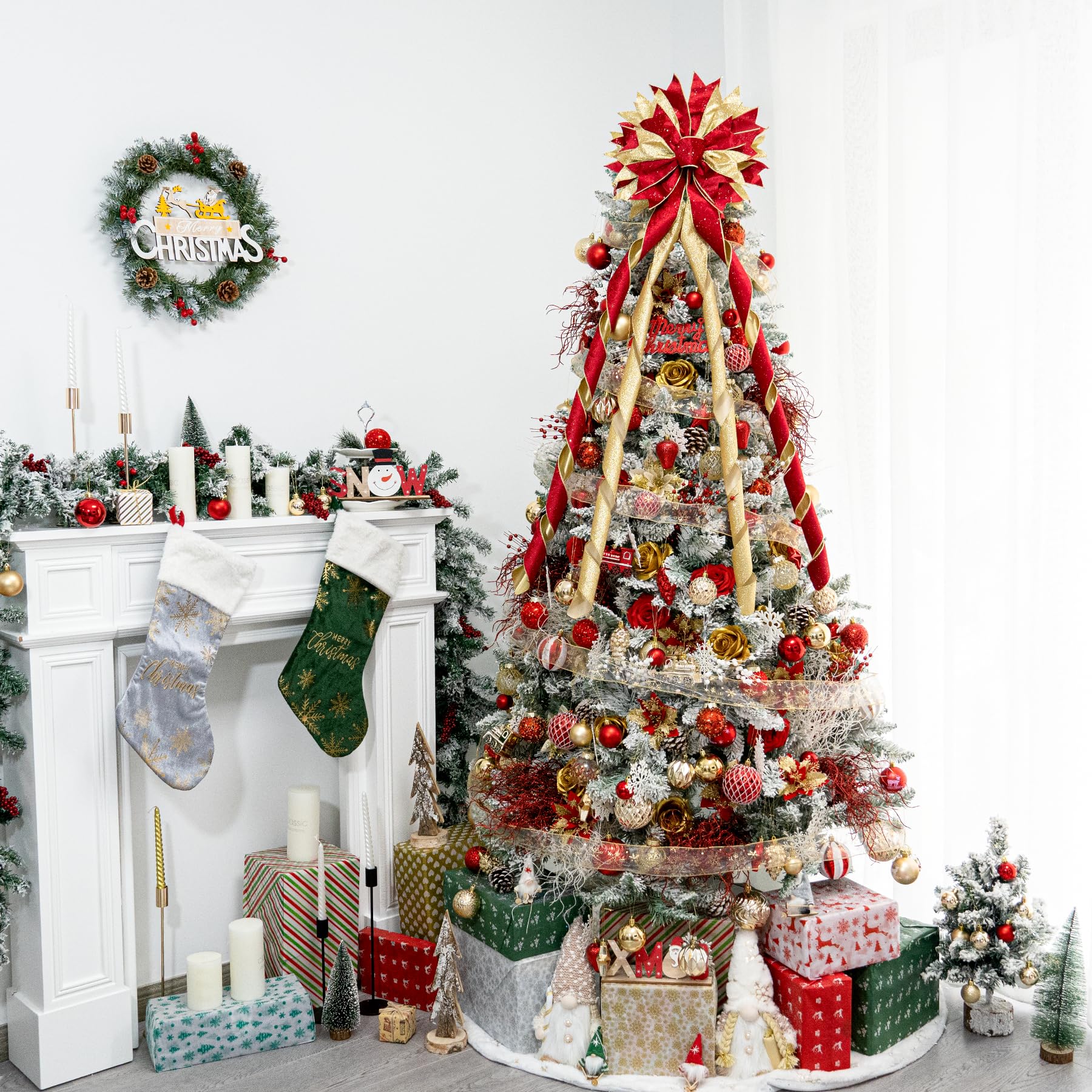 Hismir nœud décorant une cheminée pour ambiance festive
