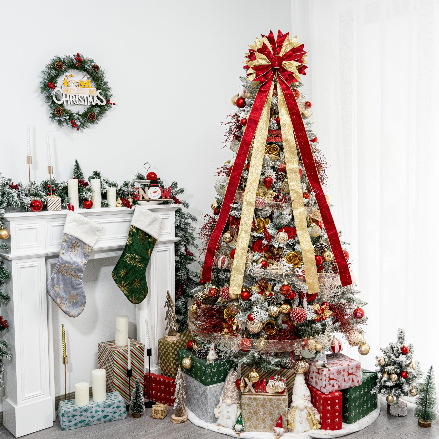 Hismir nœud posé sur sapin offrant point focal décoratif