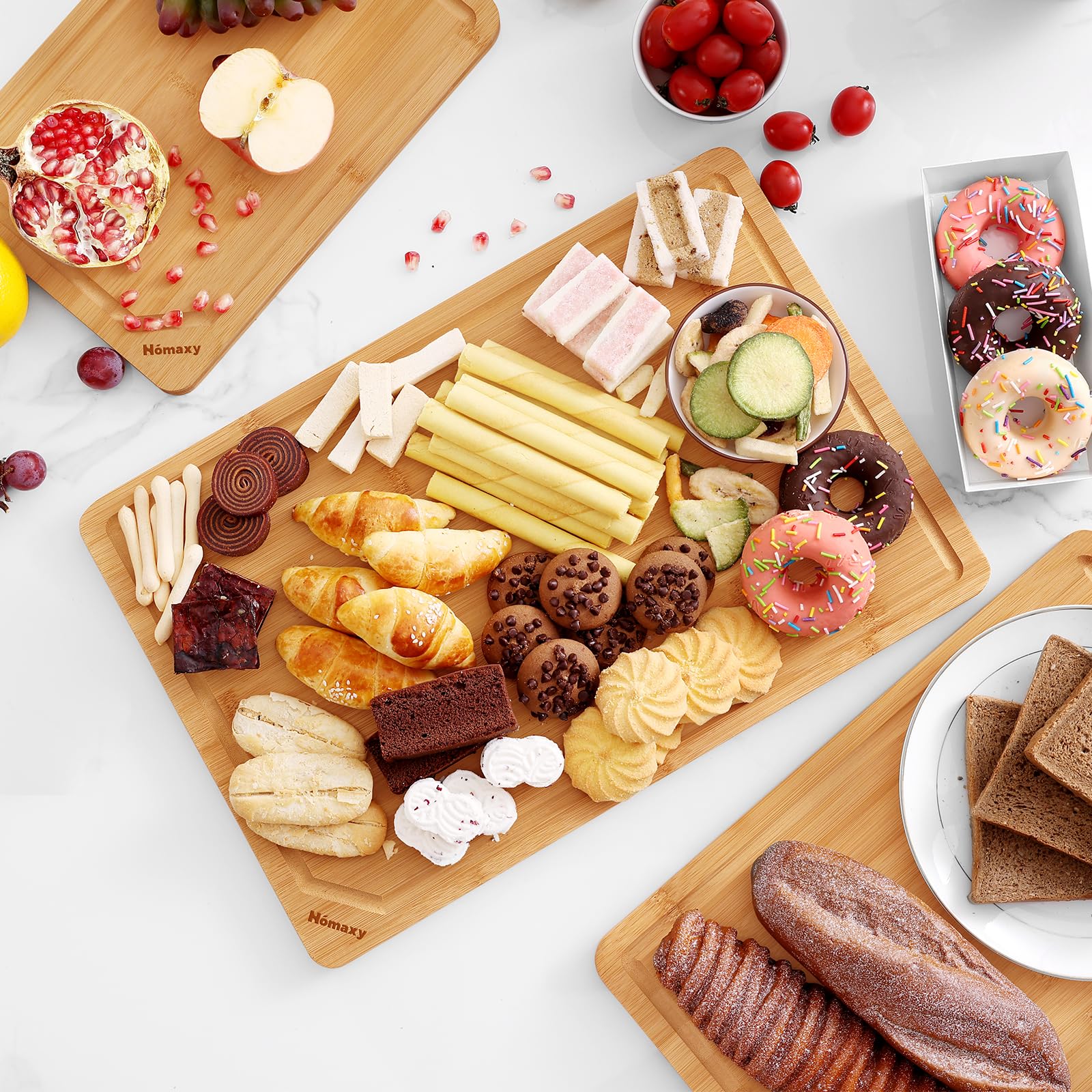 Homaxy planches rangées verticalement optimisant espace de cuisine