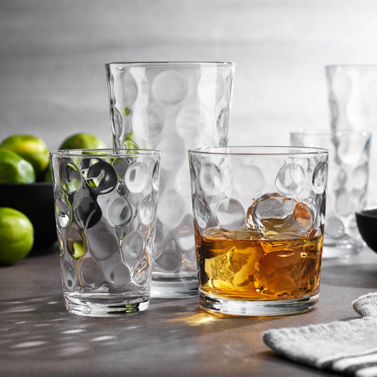 Home Essentials & Beyond verre highball 17 oz en position verticale pour servir boissons longues