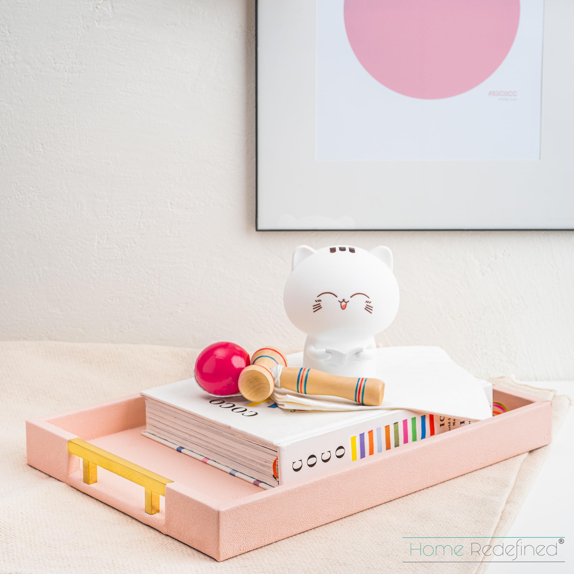 Home Redefined plateau sur coiffeuse avec parfums, organise vos essentiels