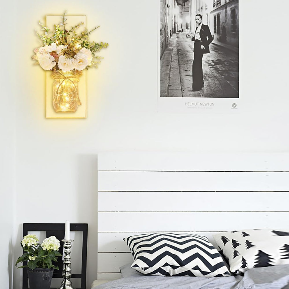 Homecor applique installée dans salon ajoutant caractère et éclairage d'ambiance