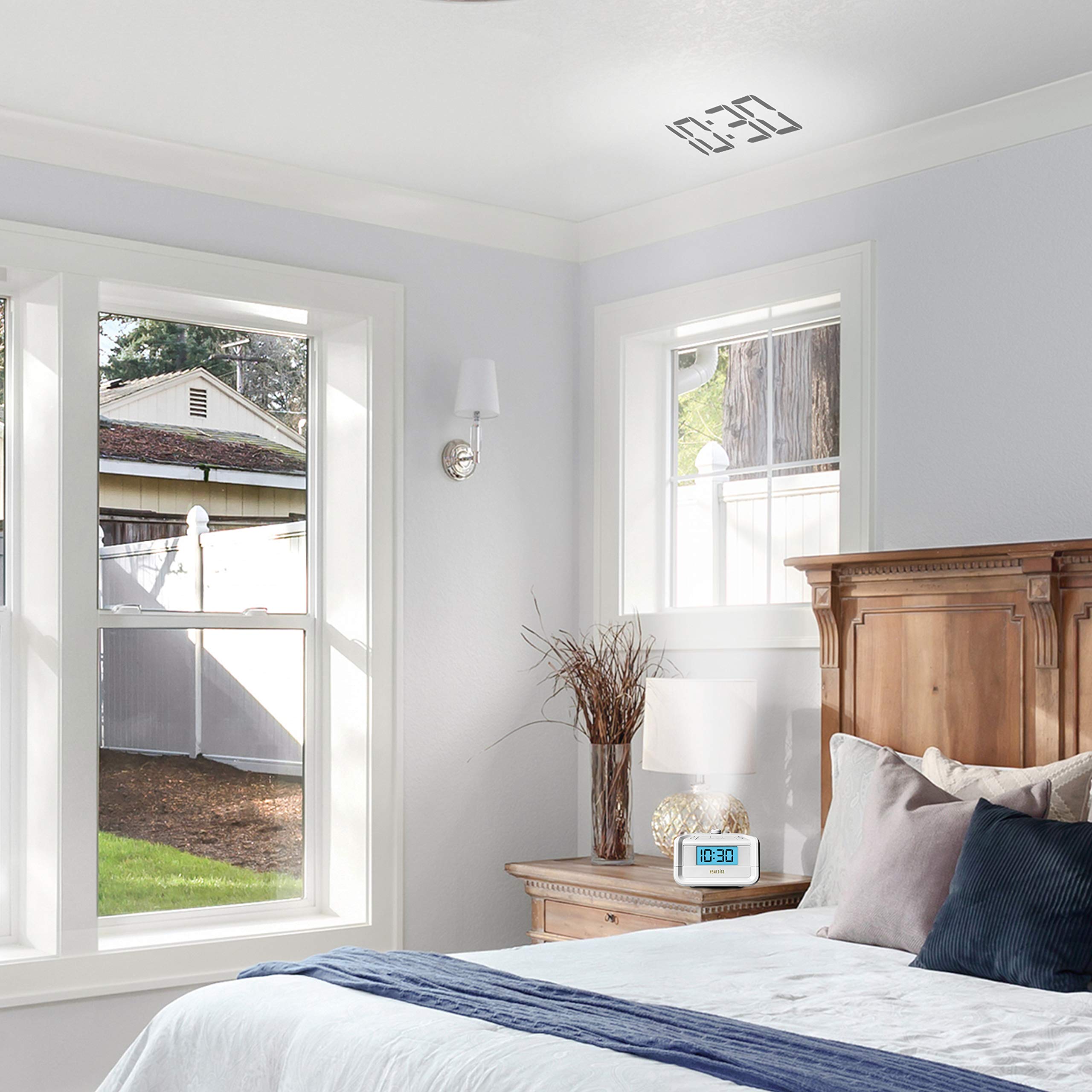 Homedics côté montrant prise et adaptateur inclus pour installation simple