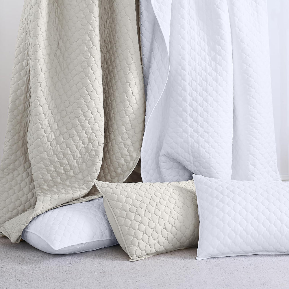 HORIMOTE HOME comparaison taille queen avec ruban de mesure pratique