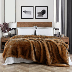 HORIMOTE HOME gros plan du poil long mettant en valeur douceur et lustre