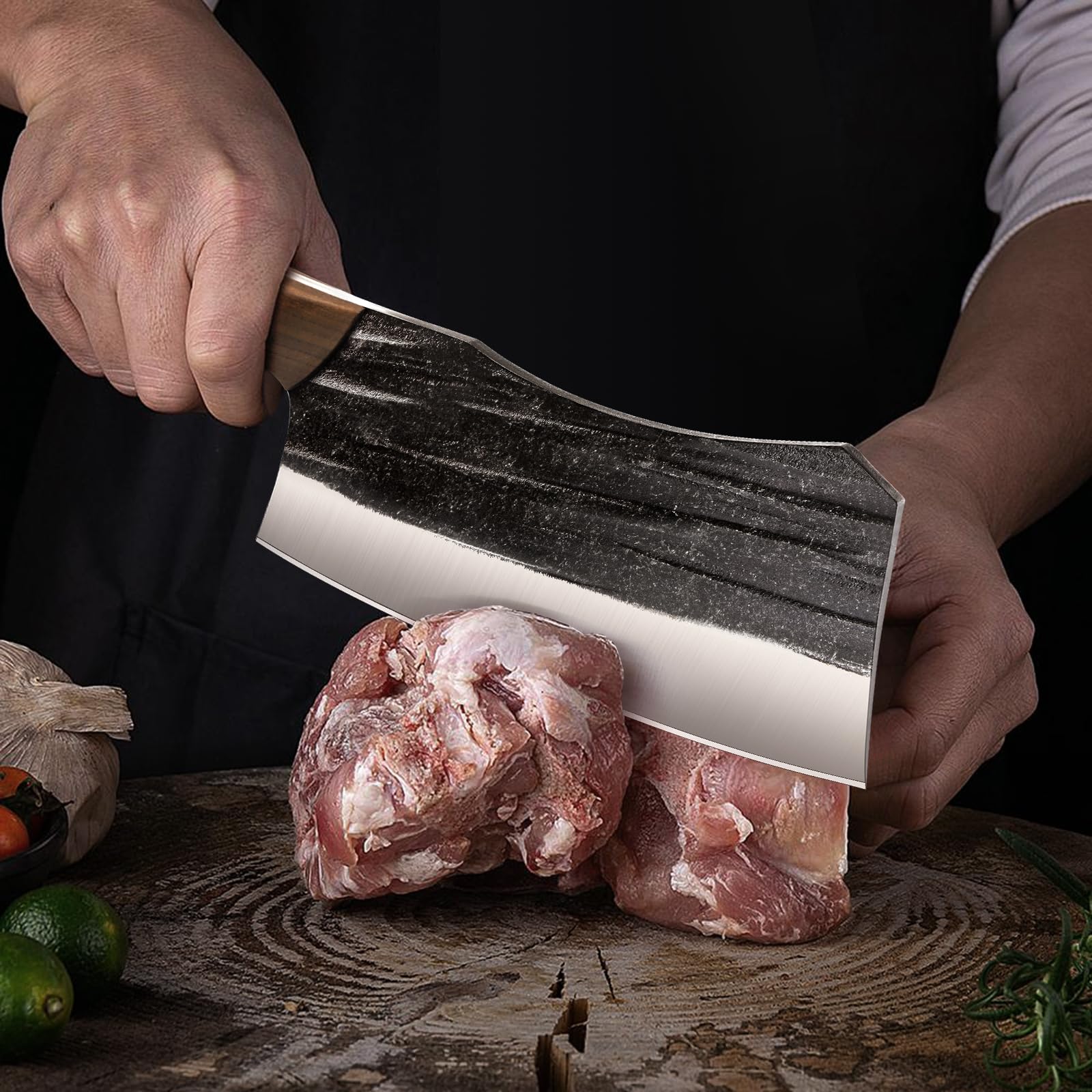 HOSHANHO couteaux en usage lors d’un barbecue, robustes et efficaces