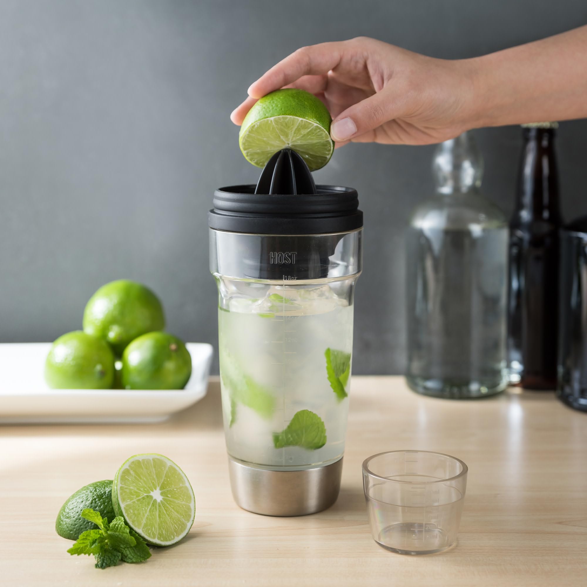Host jigger avec marquages clairs pour dosages fiables