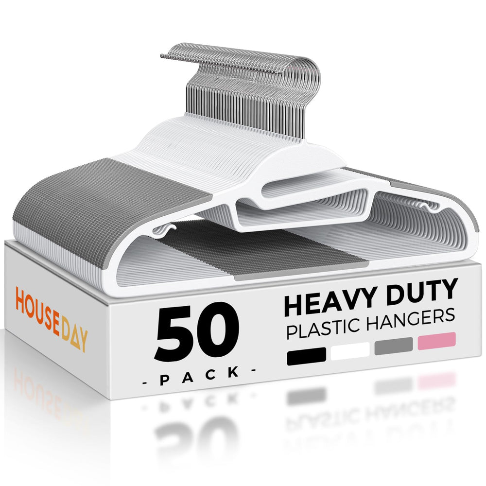 HOUSE DAY packaging du lot de 50 cintres montrant productivité et uniformité