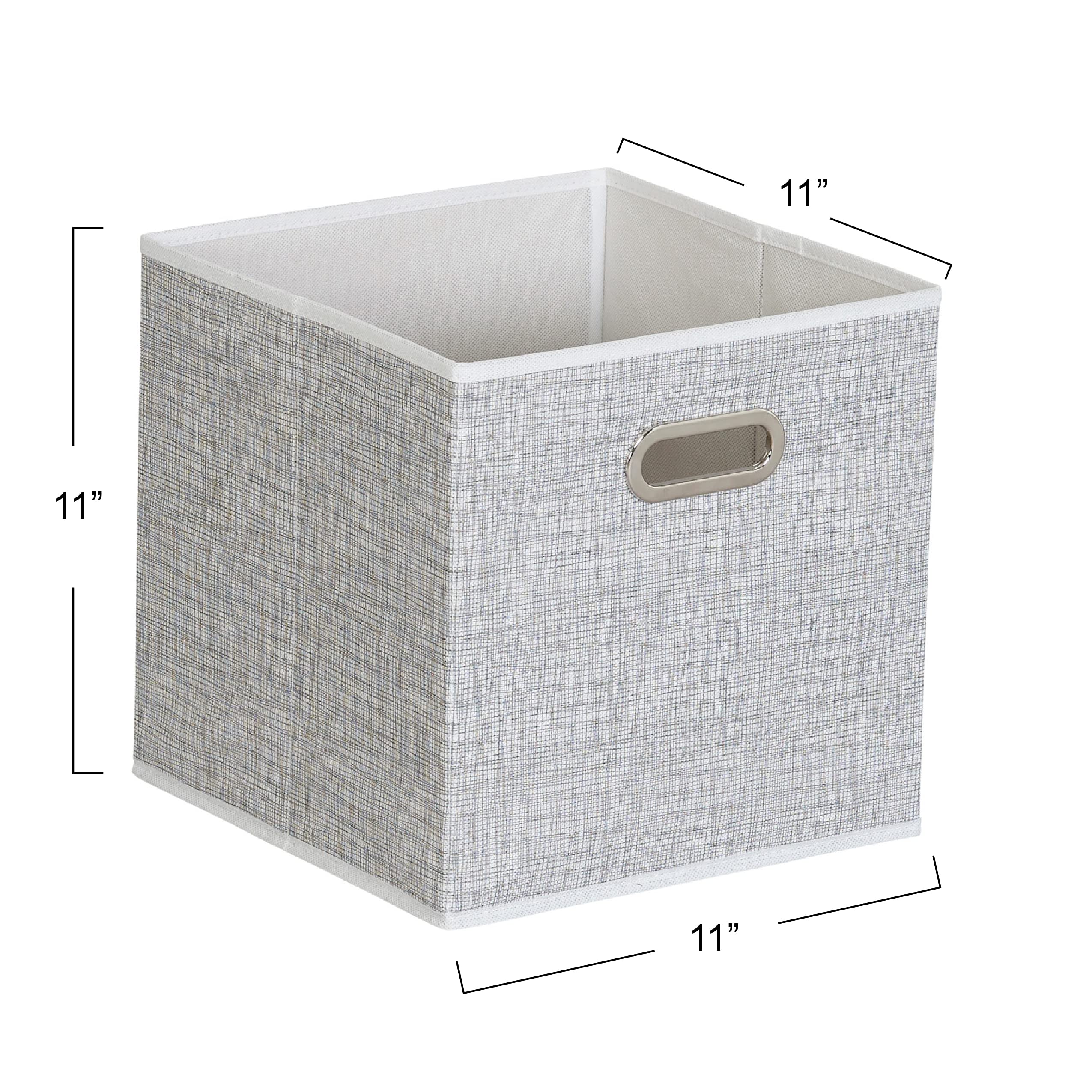 Household Essentials cubes utilisés sur étagère illustrant organisation pratique