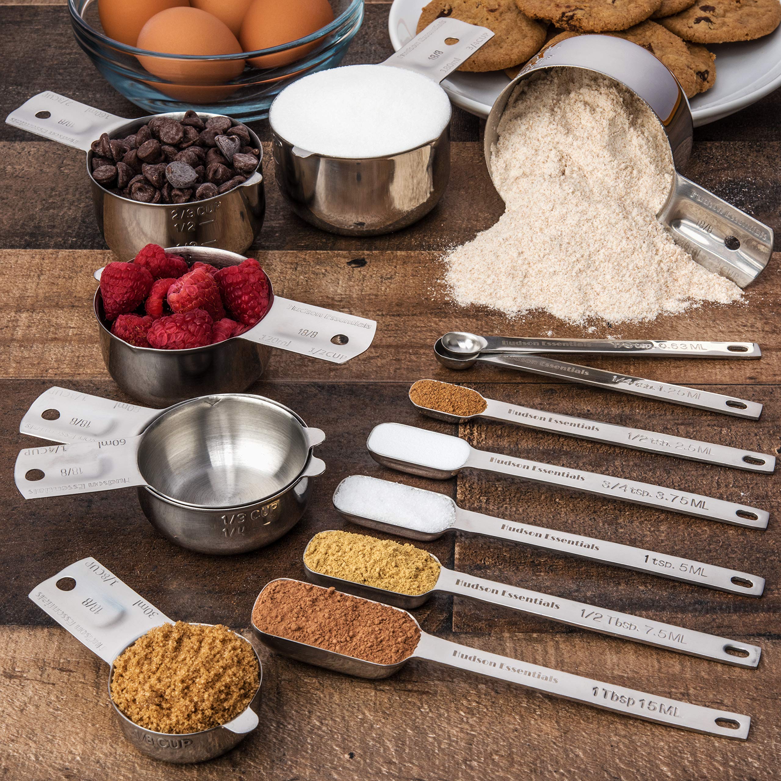 Hudson Essentials texture acier brossé, résistance et facilité d'entretien