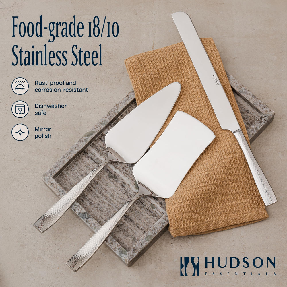 Hudson Essentials pelle à lasagne en usage, transport sûr des parts