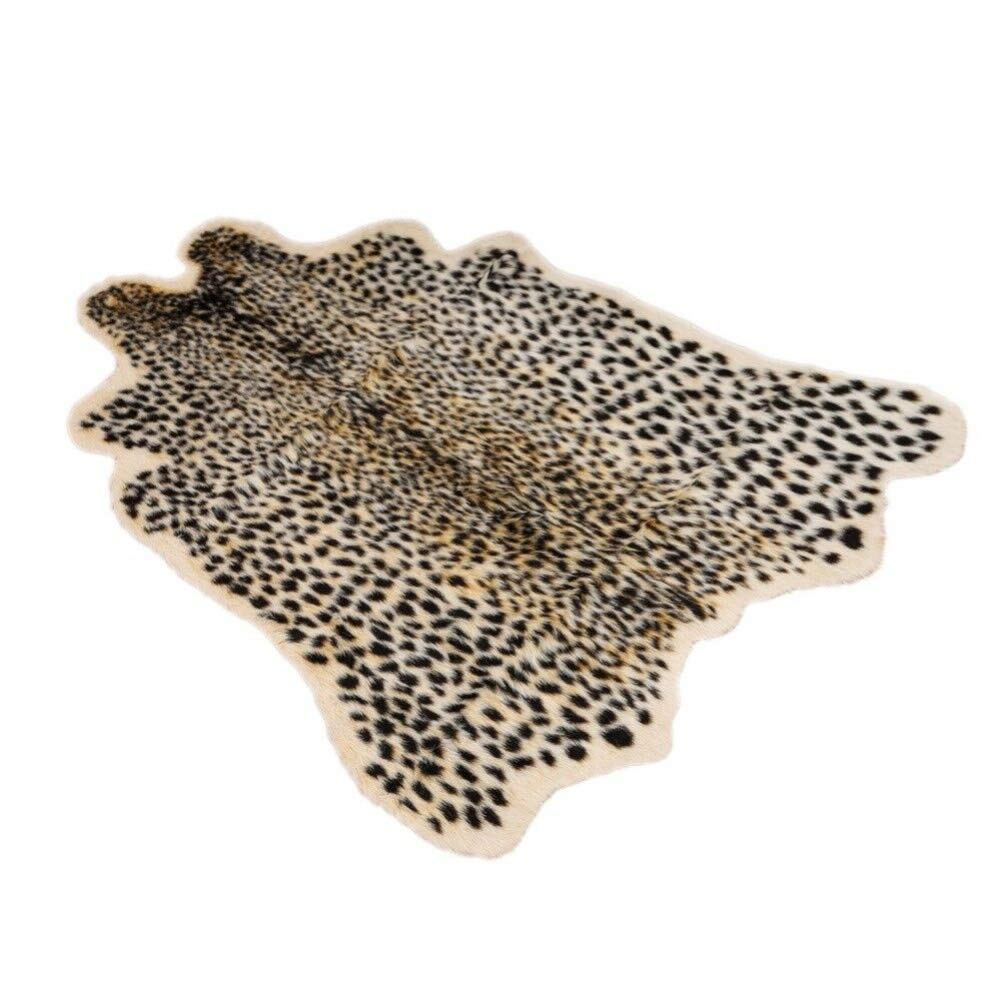 Huichenxing2021FURSTORE vue avant du tapis léopard apportant style immédiat