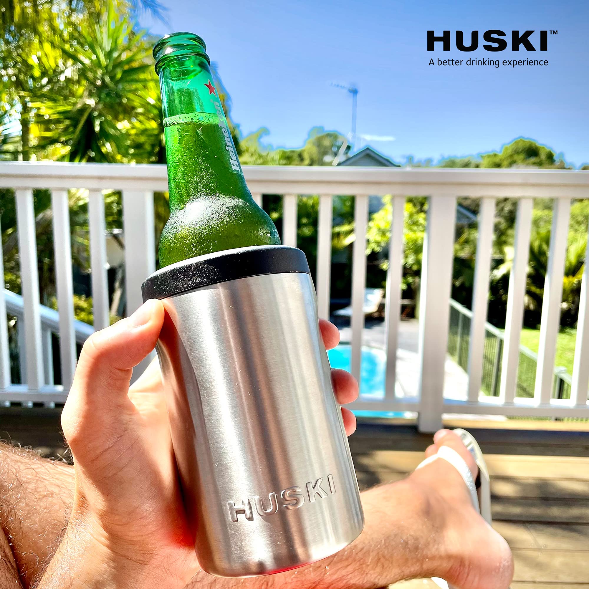 Comparaison d'échelle Huski montrant compatibilité avec canettes et bouteilles standards
