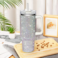 HWISDMIG gros plan strass et paillettes montrant finition brillante et durable