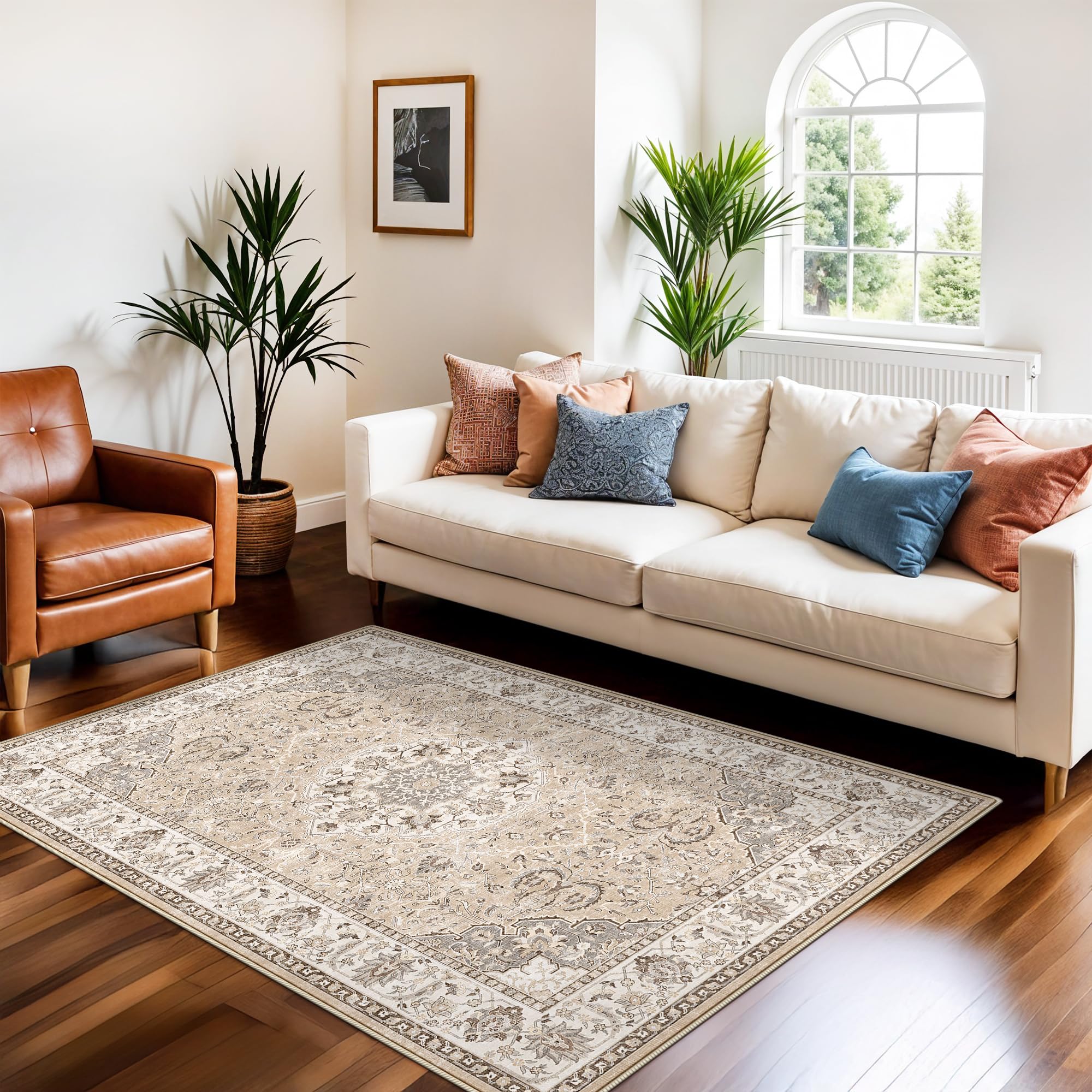 HY HAO YUN LAI tapis face avant beige montrant motif vintage et élégance