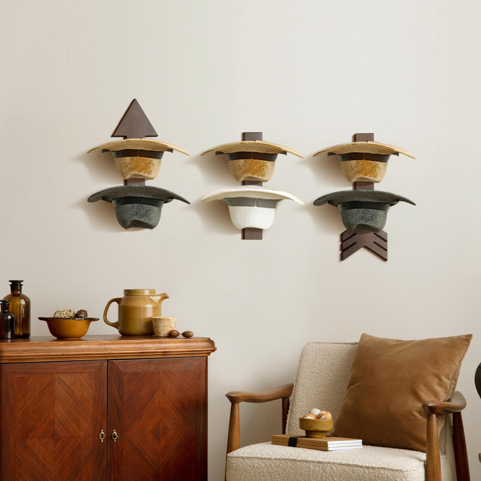 HYDERMUS porte-chapeaux installé dans une entrée pour gain d'espace décoratif