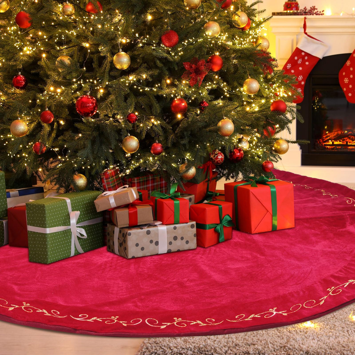 HyDren jupe de sapin face pleine couvrant un grand pied et valorisant le décor