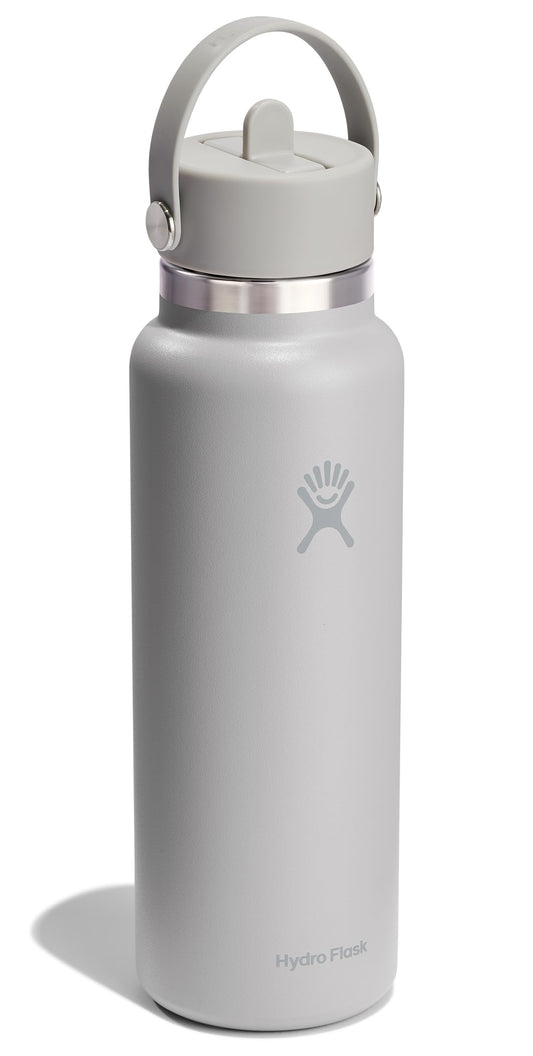 Hydro Flask bouchon Flex Straw gros plan montrant paille refermable pratique