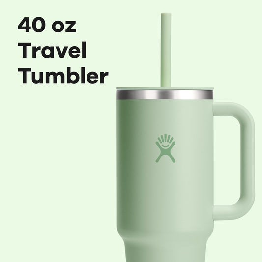 Hydro Flask 40 oz gros plan sur la paille flexible, pour boire facilement sans éclaboussures