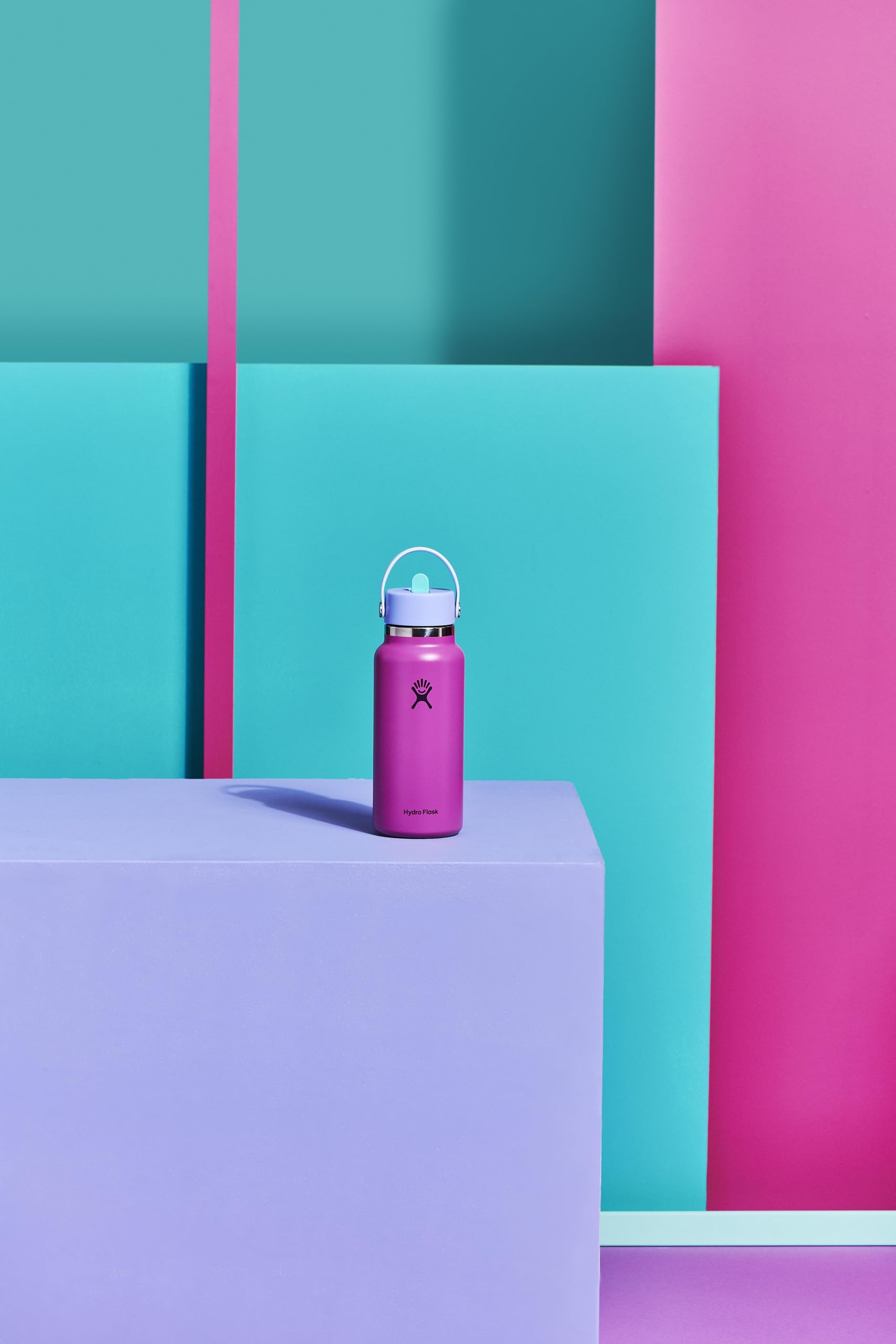 Hydro Flask détail acier inoxydable mat exposant la durabilité et goût pur