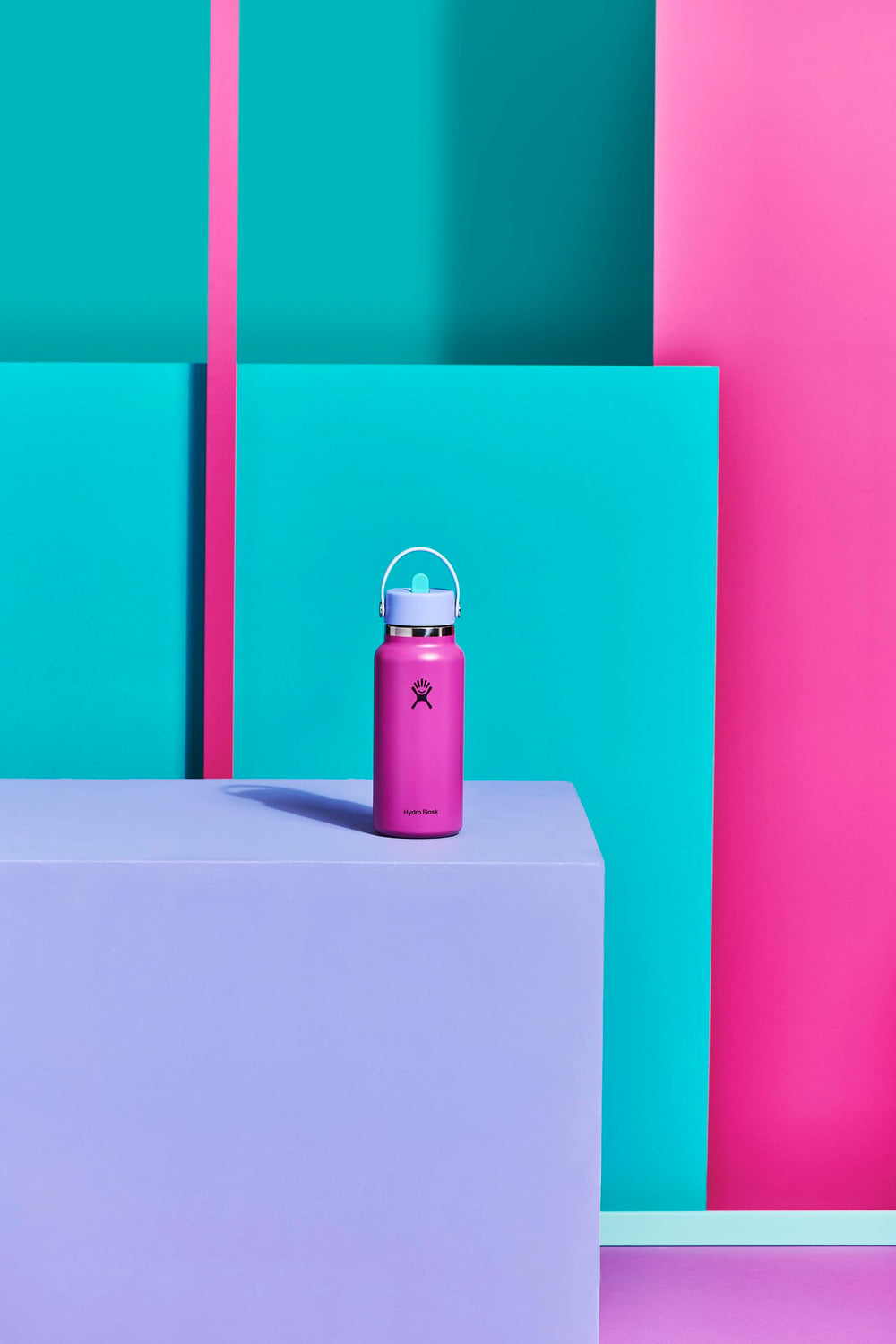 Hydro Flask détail acier inoxydable mat exposant la durabilité et goût pur