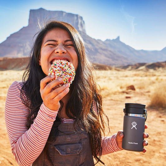 Hydro Flask bouchon Flex Sip en gros plan illustrant étanchéité et confort de boisson
