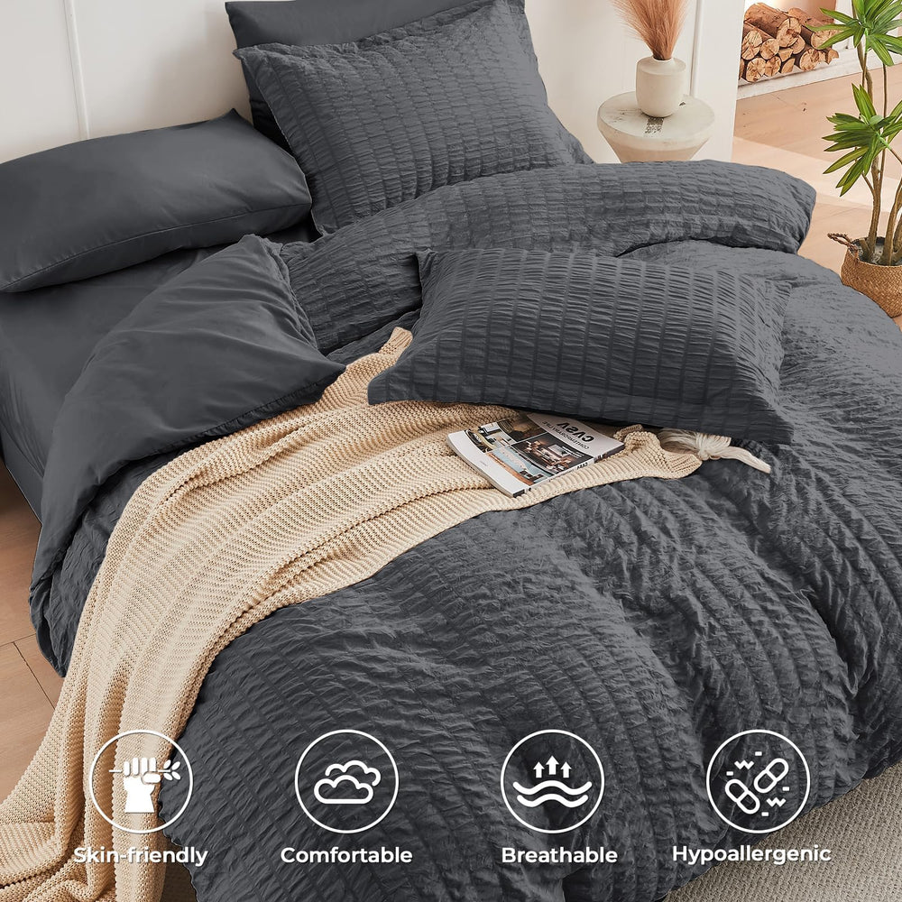HYMOKEGE couette étendue sur lit king offrant un tombé généreux