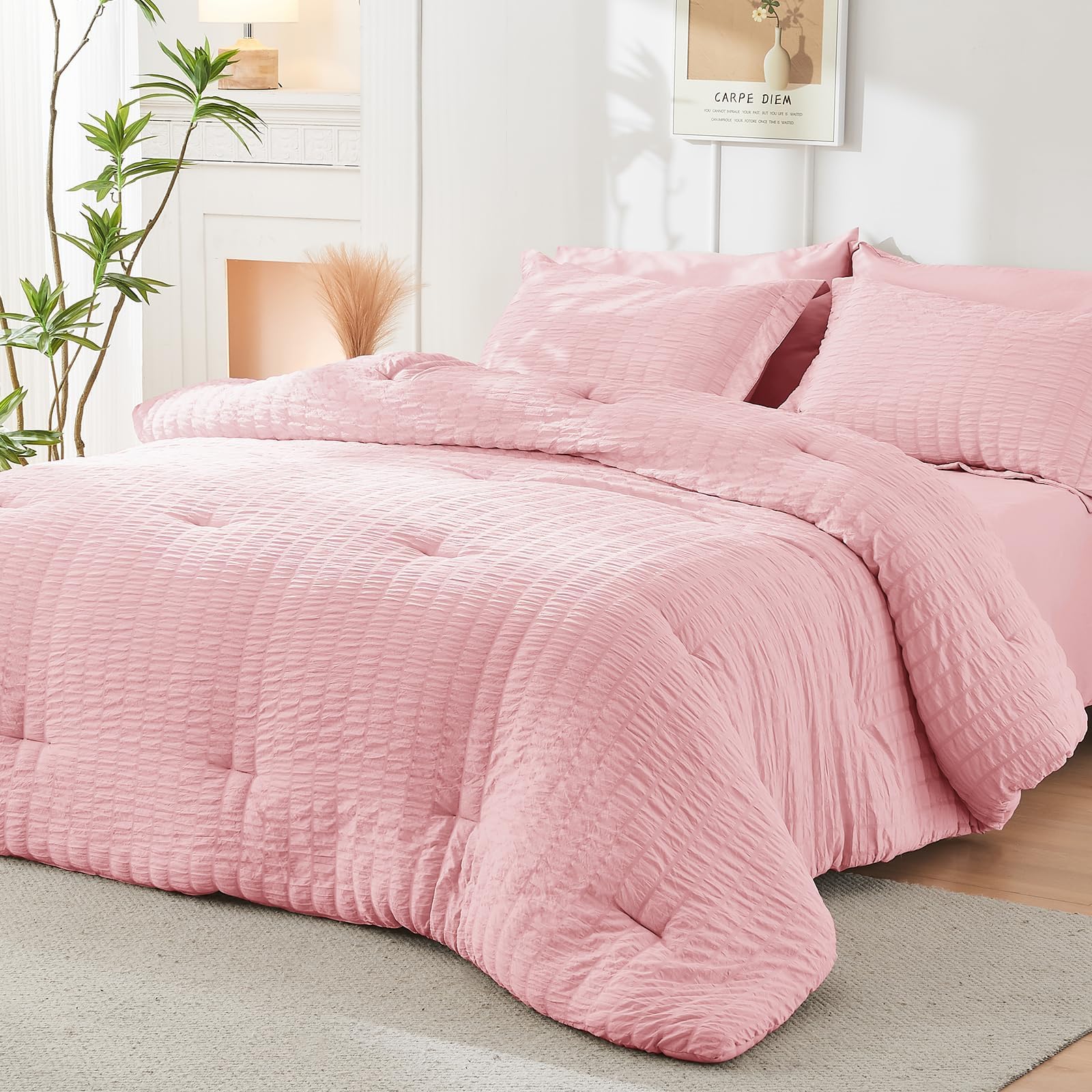 HYMOKEGE personne faisant le lit prouvant facilité d'utilisation