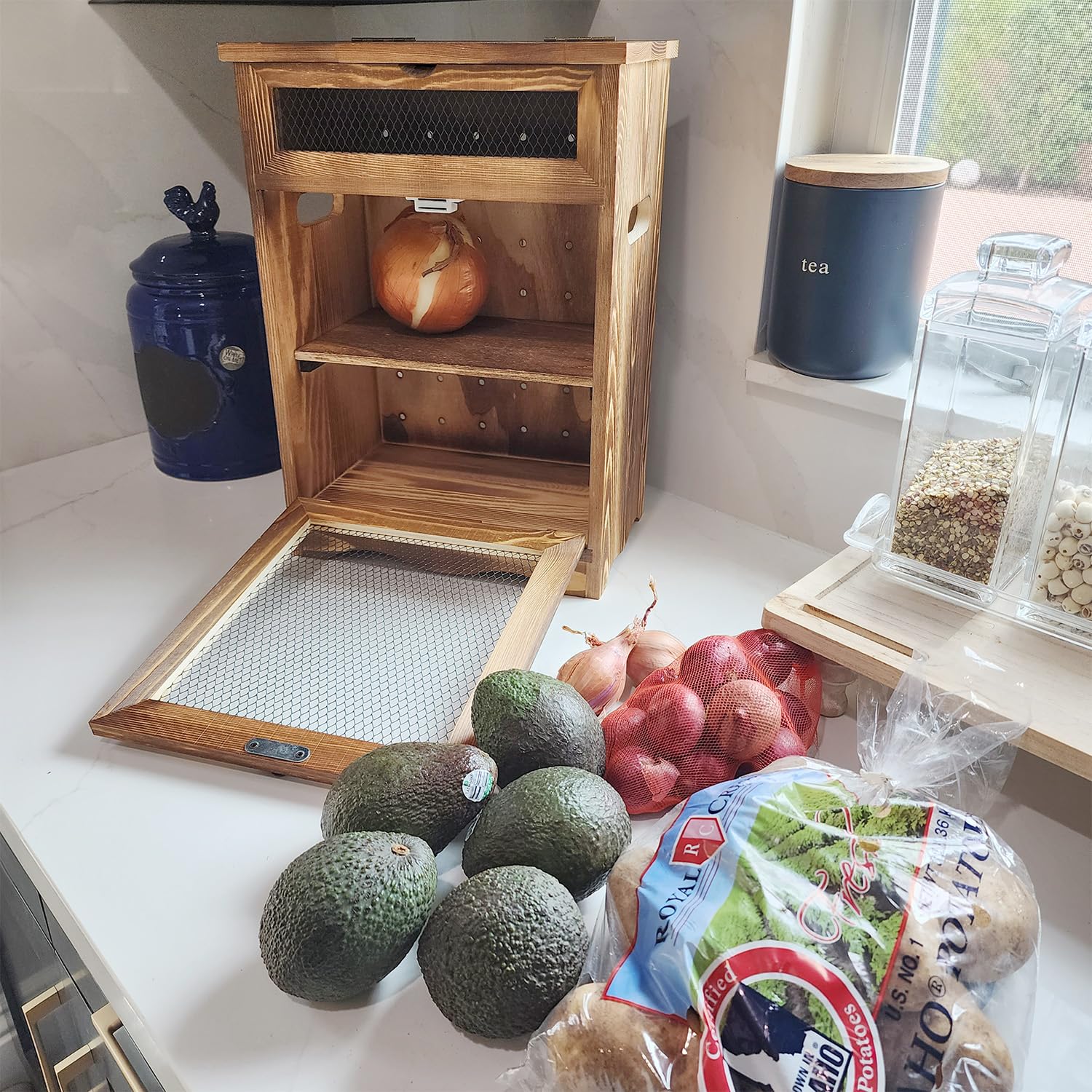 Ikee Design sur comptoir cuisine pour accès rapide aux ingrédients