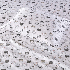 Intelligent Design draps en usage sur un lit illustrant protection thermique et style