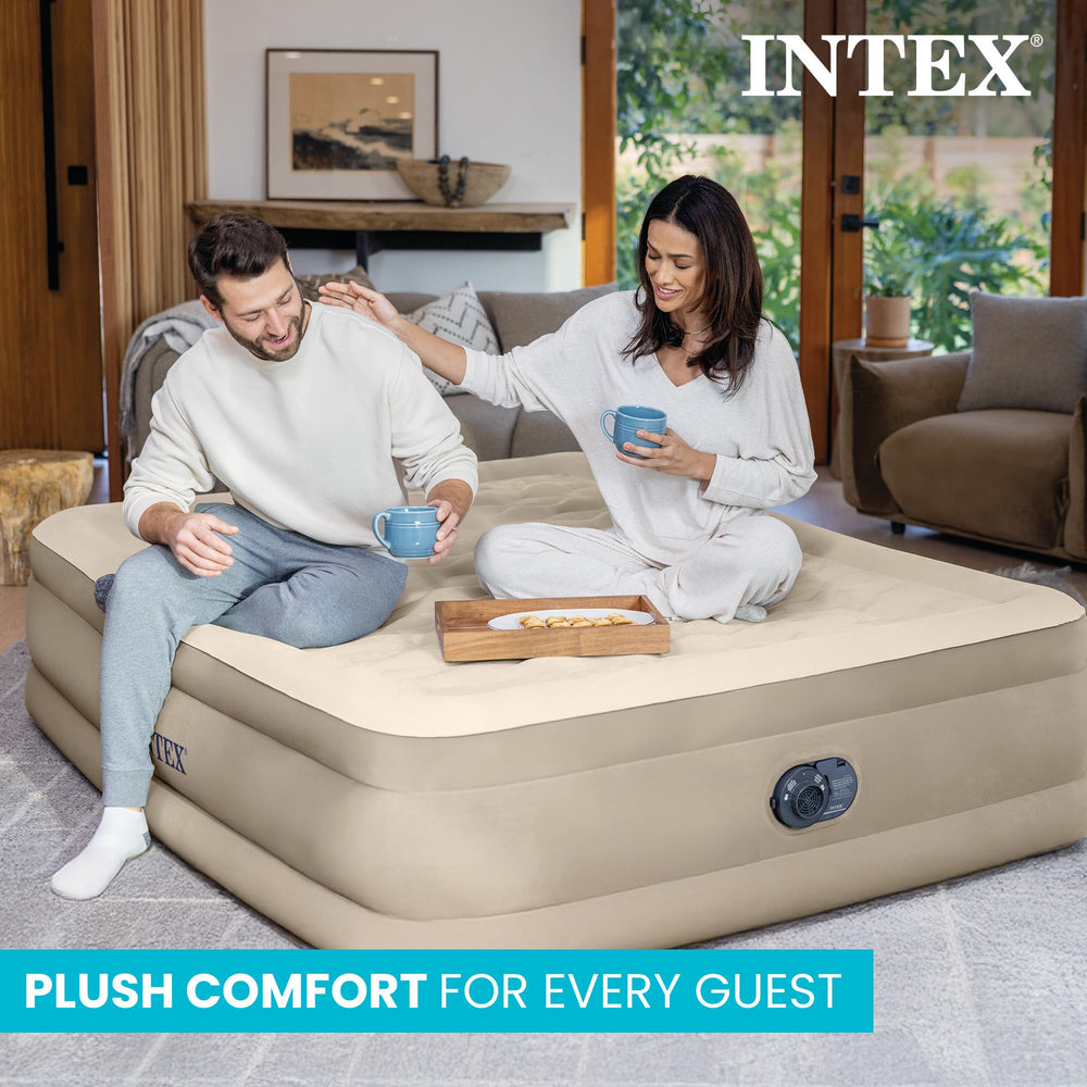 INTEX pompe intégrée montrée en action pour gonflage rapide
