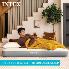 Intex gros plan du flocage doux illustrant confort au toucher